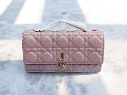 Dior

270 dhs

Zain134
♥️♥️♥️