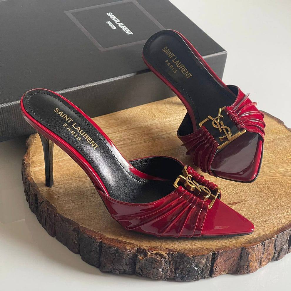 YSL 
260 dhs✅
*SIZE  36   TO   42*

Zain224
♥️♥️♥️