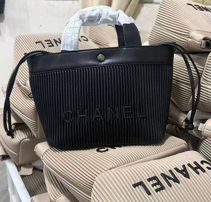 Chanel  

100 dhs🌺

Good quality 

Zain253
♥️♥️♥️