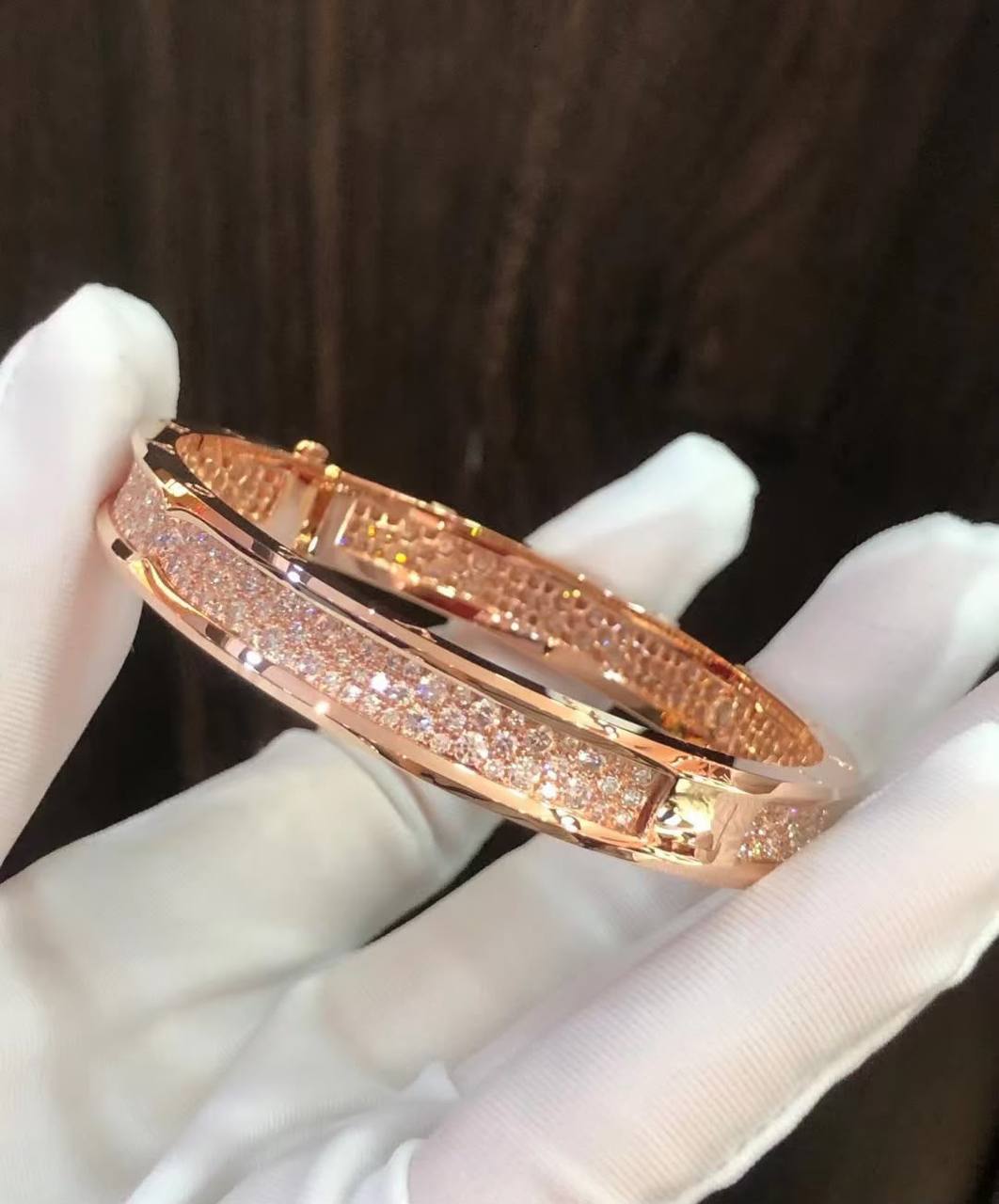 Bulgari bangle

Master quality 

110 dhs🇦🇪🇦🇪
normal box 📦

Zain48
♥️♥️♥️