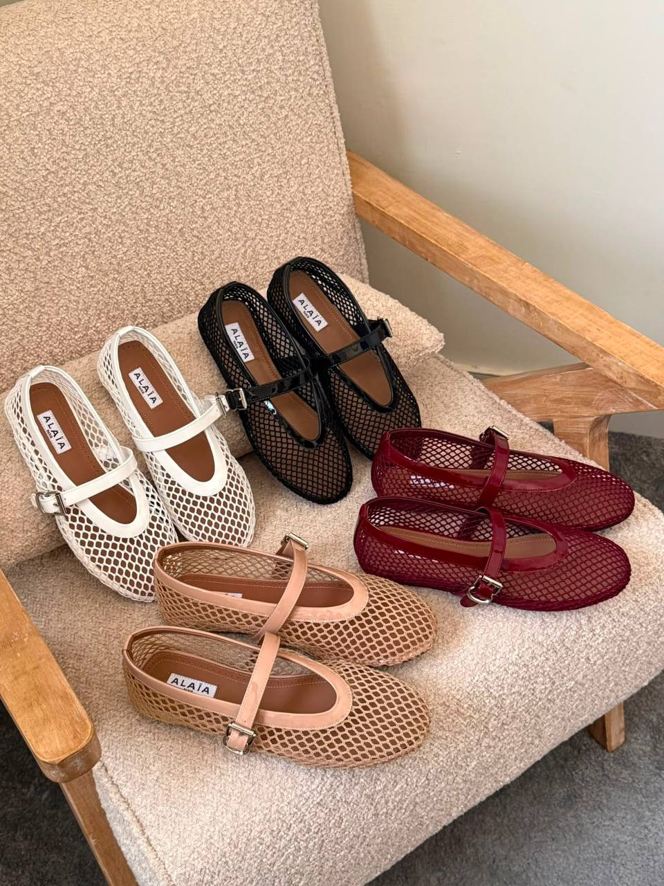 ALAIA 🩵
✨ Super Master
✨ 𝐒𝐢𝐳𝐞𝐬: 𝟑𝟔 — 𝟒𝟏
450 dhs💛

Zain298
♥️♥️♥️