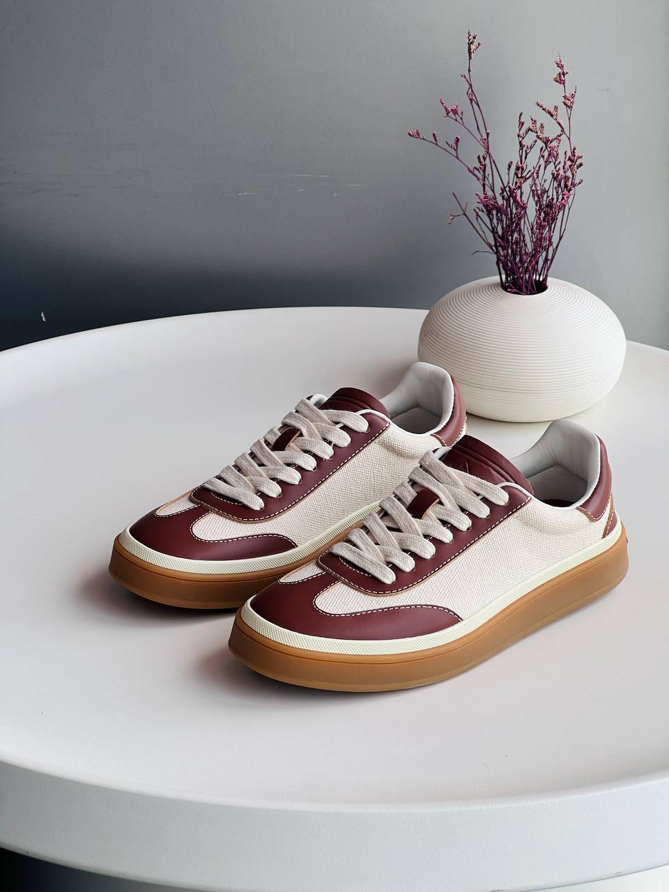 LORO PIANA🐎 LV
Size 36_41
Super high quality* 
450 dhs✅

Zain176
♥️♥️♥️
