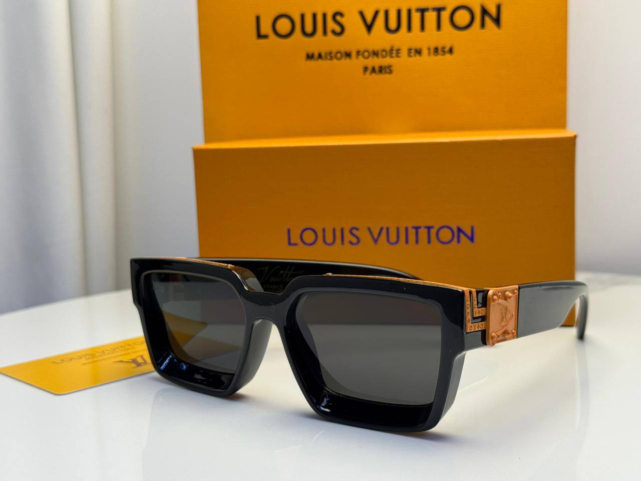 Sunglasses
65 dhs✅

Zain182
♥️♥️♥️