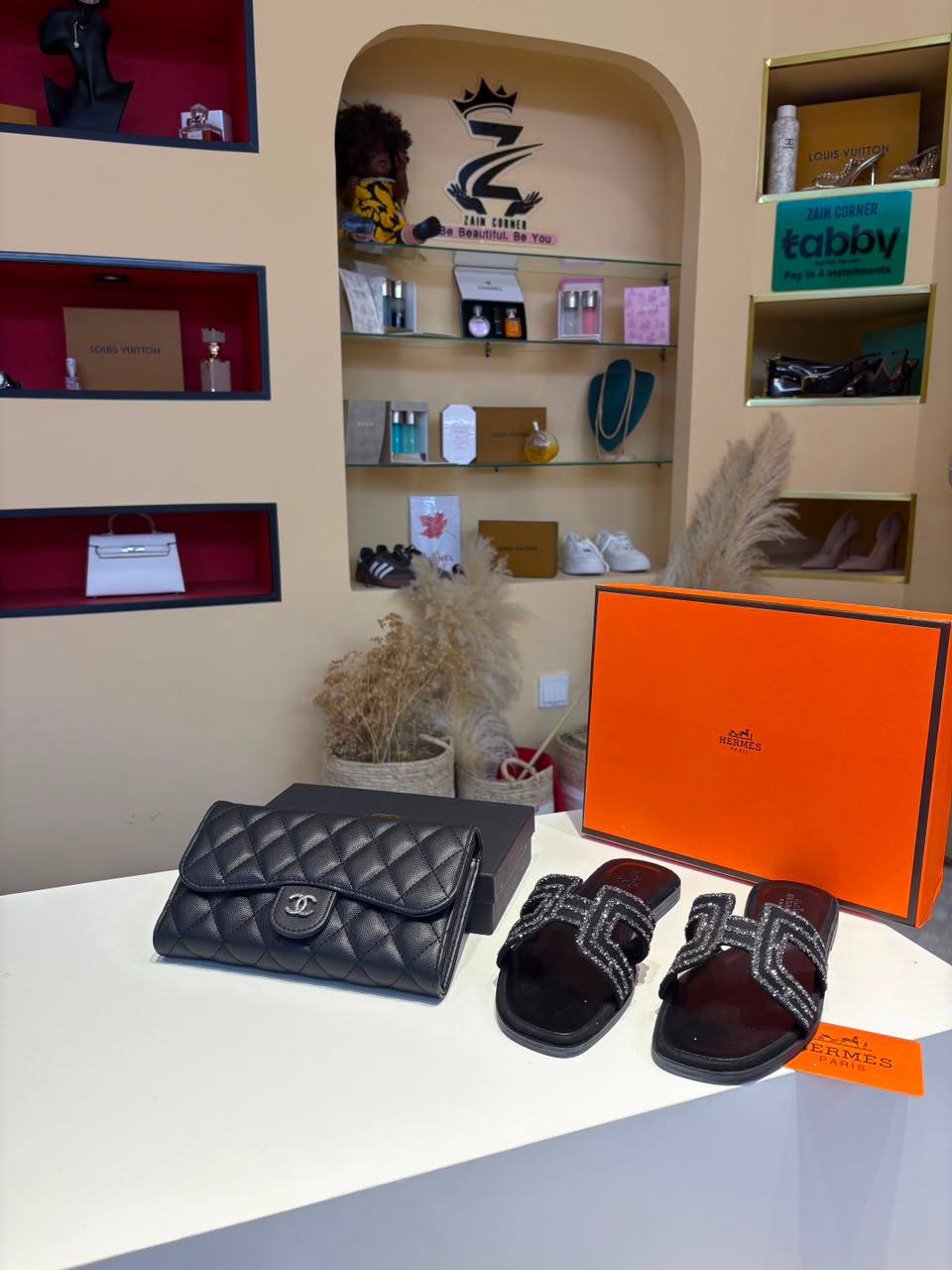 Chanel Set
Size 36-41
160 dhs🇦🇪🇦🇪

Zain07
Zain120
♥️♥️♥️