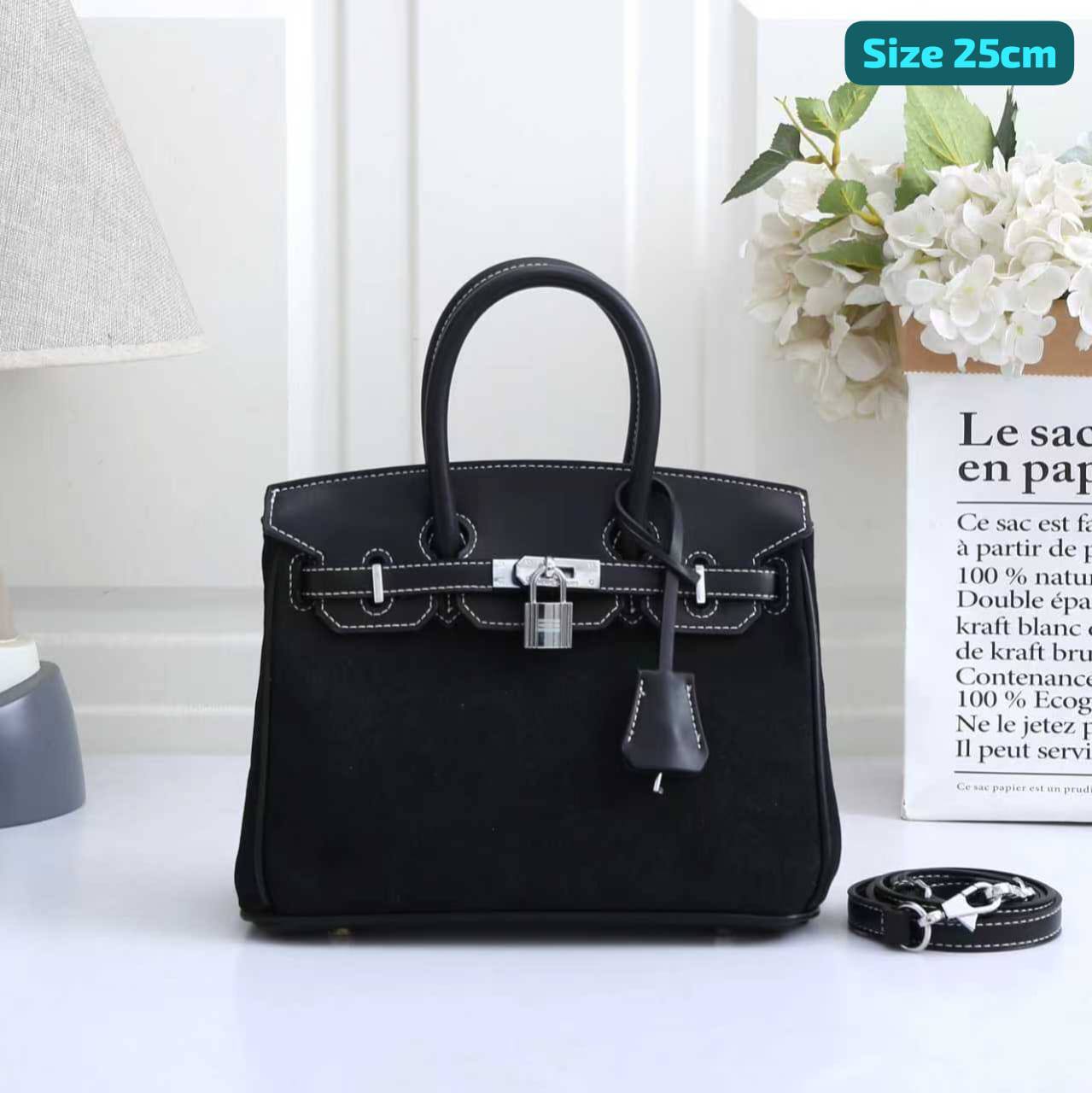 Hermes
Good quality 

with box 
🎁🎁🎁

120 dhs🪙🌨️

Zain186
♥️♥️♥️