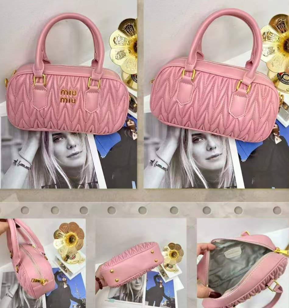 MIU MIU

70 dhs🇦🇪🇦🇪🇦🇪

Zain232
♥️♥️♥️