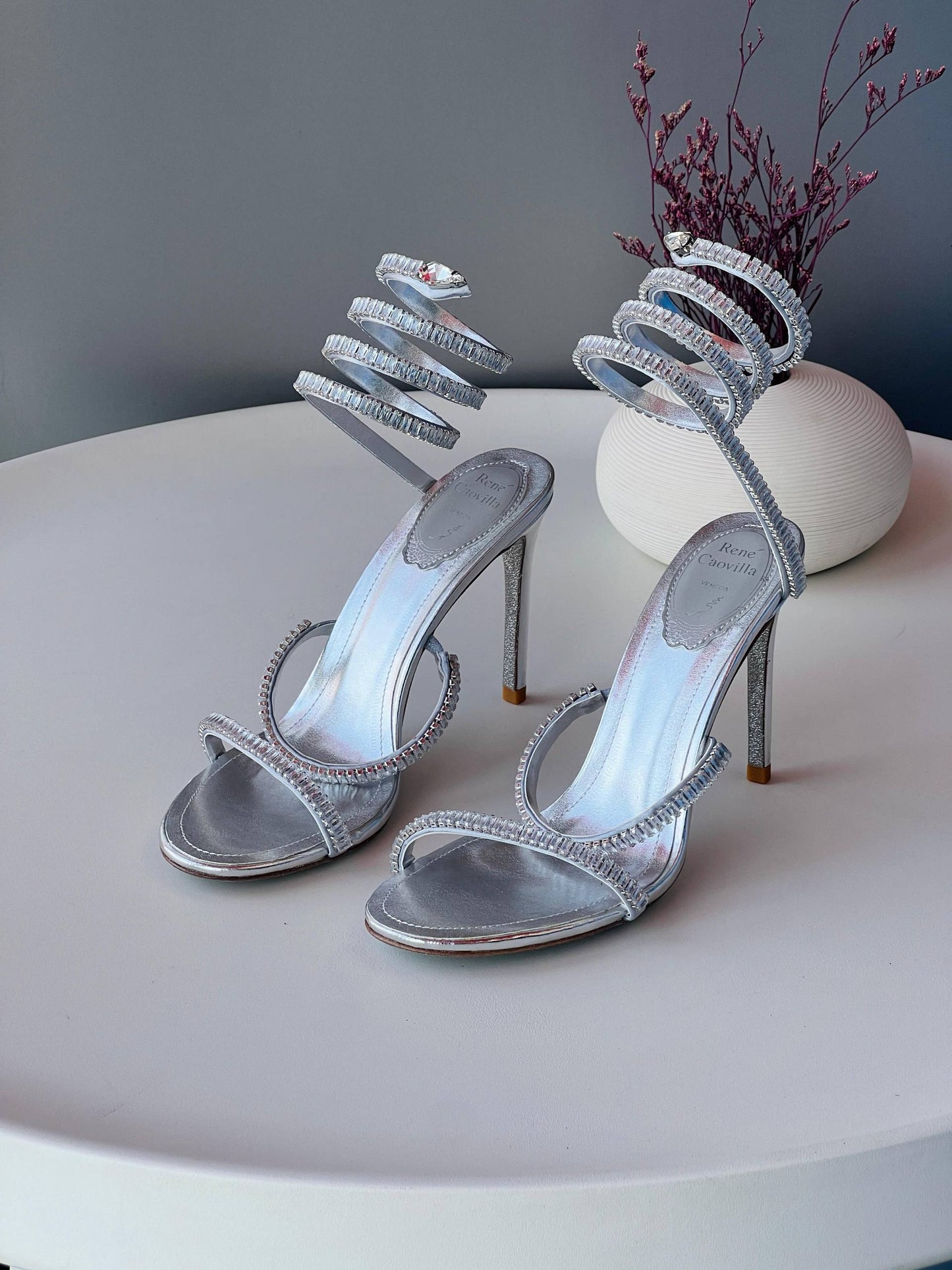 Rene caovilla 
36_41
Super high quality* 
500 dhs🗽

Zain176
♥️♥️♥️