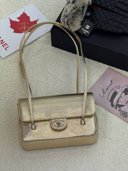 Chanel
Master🎁
22Cm With Box
250 dhs✅

Zain131
♥️♥️♥️