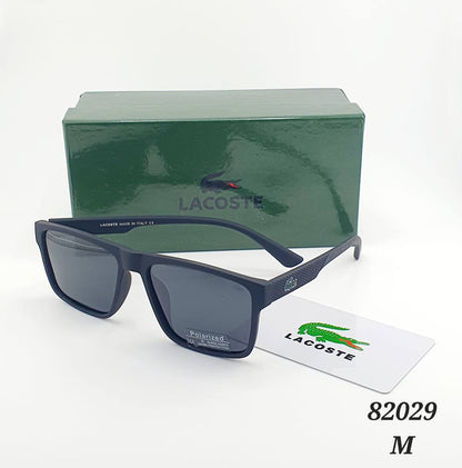 Lacoste

Good quality 

75 dhs🇦🇪🇦🇪

Zain182
♥️♥️♥️