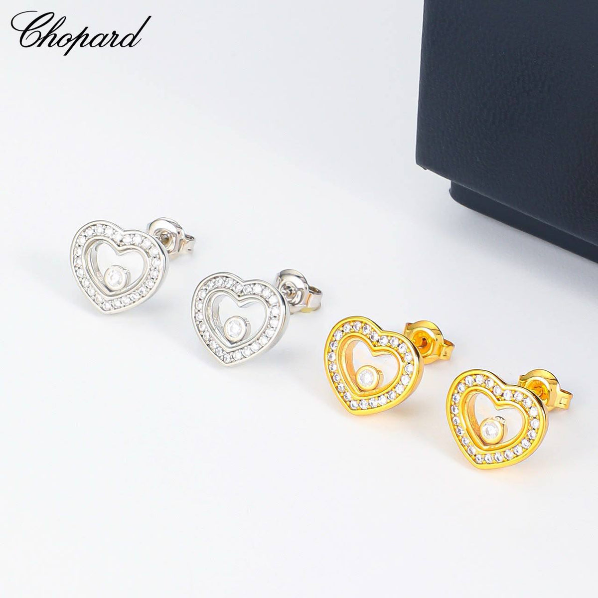Chopard 
Necklace 🦋
Earring👀
Master quality 💯
With normal boxes 📦 
80 dhs🇦🇪🇦🇪

With master box 🗃️ 
125 dhs🇦🇪🇦🇪

Zain216
♥️♥️♥️