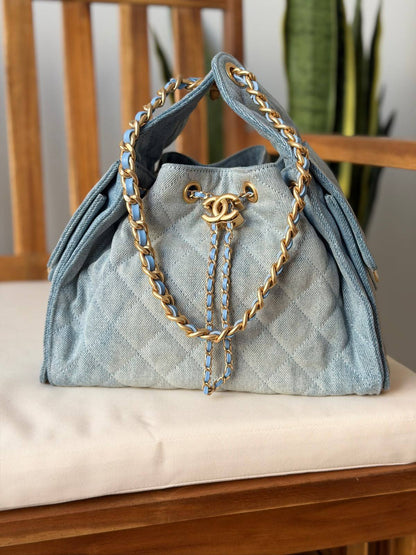 CHANEL

Super Master Quality
Original Packing🎁
Size 26CM

For Price 👇 WhatsApp✅
0568585901 
0507557372
0552275751 Owner Zain 👌

Zain321
♥️♥️♥️