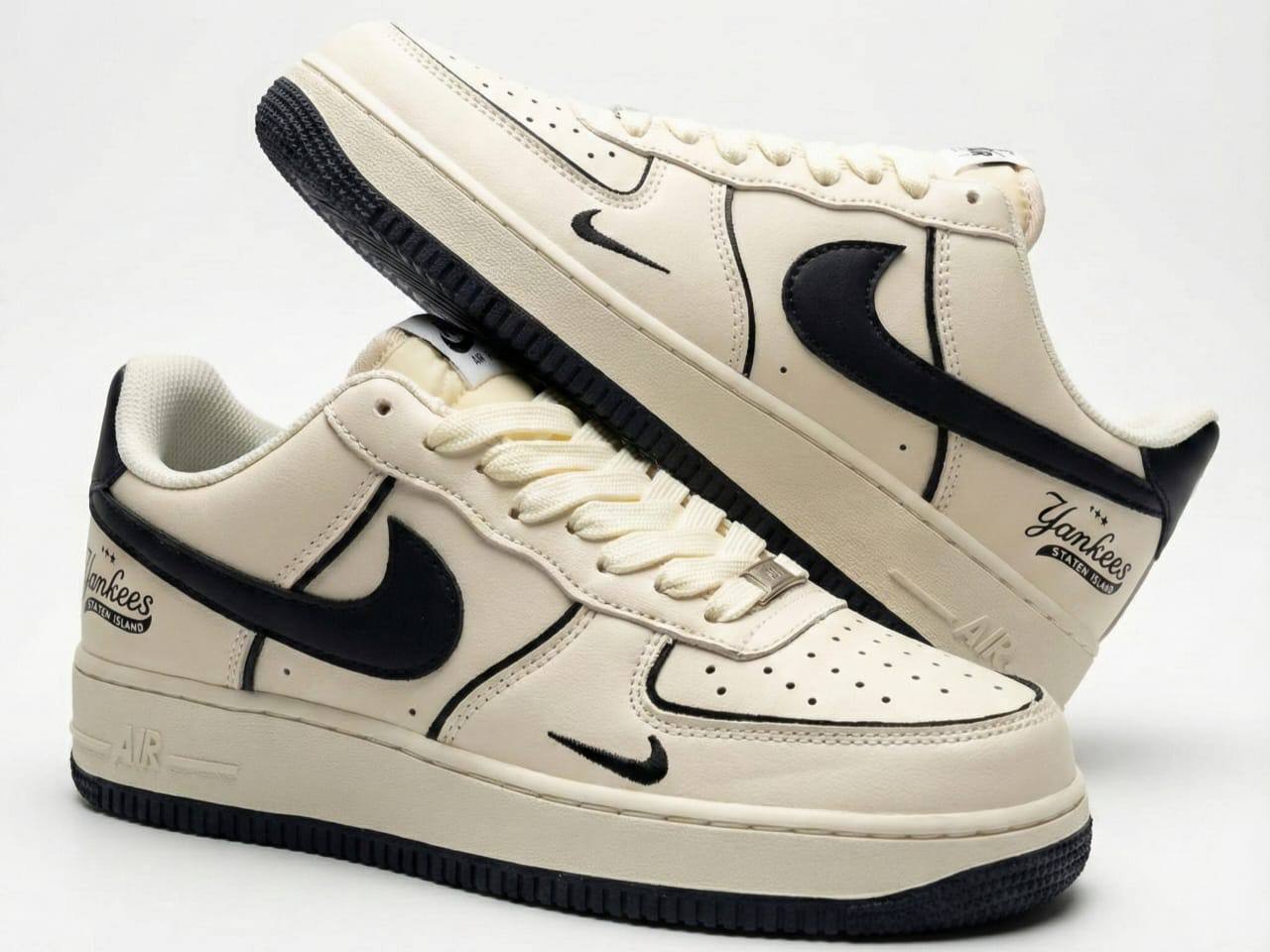 Nike
Size 40 to 45 
95 dhs

Zain27
♥️♥️♥️