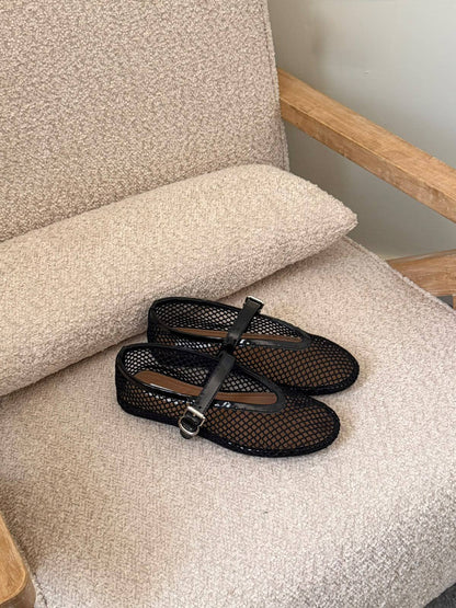 Alaia

𝐀𝐯𝐚𝐢𝐥𝐚𝐛𝐥𝐞 𝐍𝐨𝐰

𝐒𝐢𝐳𝐞𝐬: 𝟑𝟔 — 𝟒𝟏
430 dhs🇦🇪🇦🇪

Zain298
♥️♥️♥️