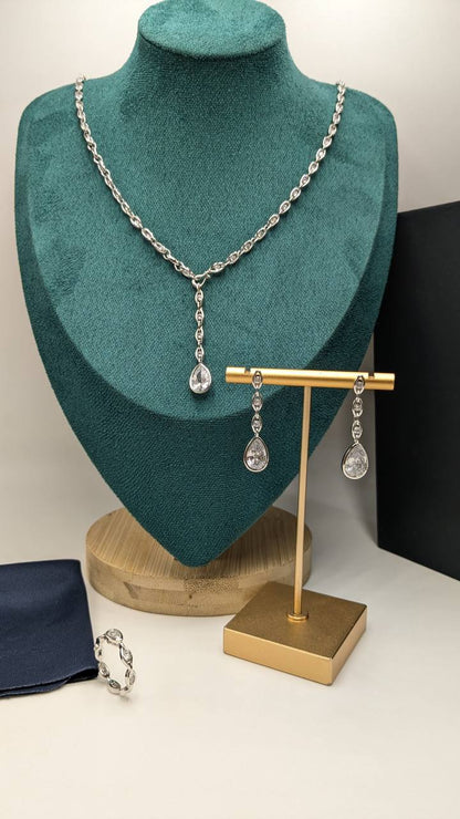 APM Monaco
*Necklace, Earrings & F.Ring*
*Master Quality* 
190 dhs🇦🇪🇦🇪 with Normal Box 🎁
220 dhs🇦🇪🇦🇪 with Master Box 🎁

Zain210
♥️♥️♥️