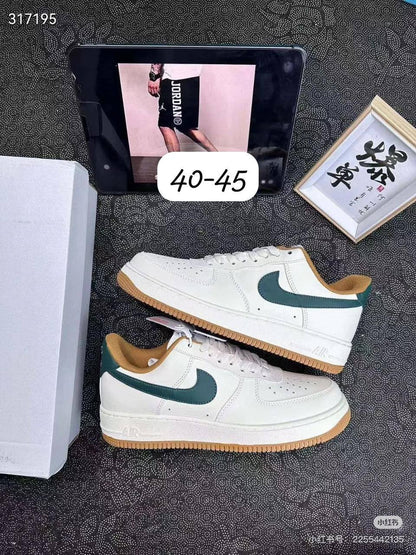 Available now 
Size on picture 
100 dhs🪙🖤

Zain138
♥️♥️♥️