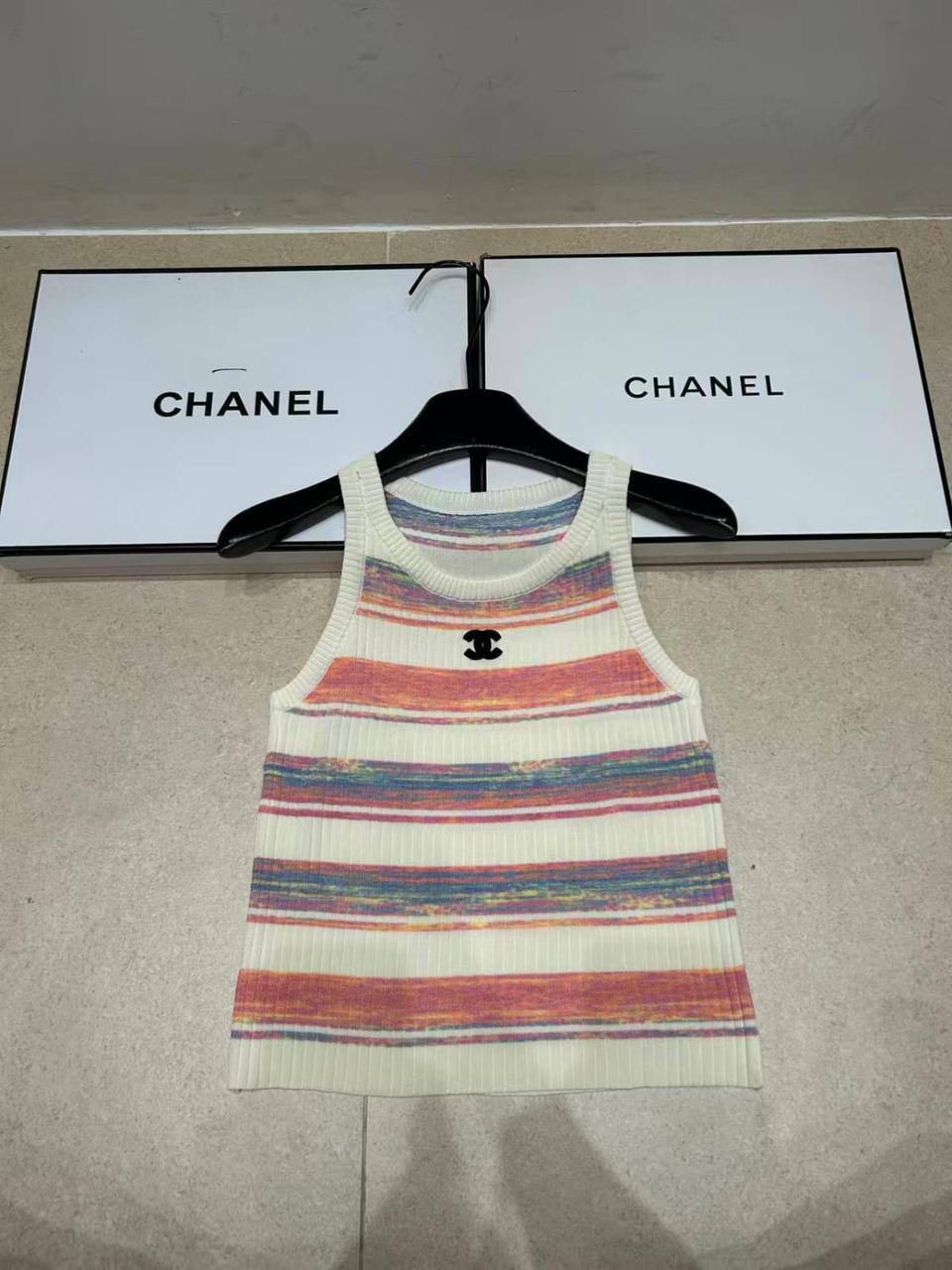*New collections*                                                
CHANEL
*Super Master quality*
*Sizes: S M L XL* 
250 dhs💓

Zain308
♥️♥️♥️