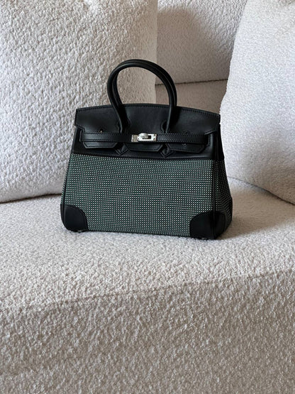 Hermes Birkin toile  25cm💕master quality😍

with box❤️

610 dhs✅

Zain52
♥️♥️♥️