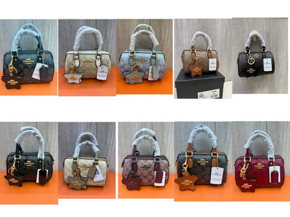 COACH

Size  18cm

Withbox
100 dhs🇦🇪🇦🇪

Zain04
♥️♥️♥️