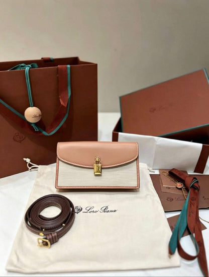 Loro Piana
95 dhs✅
Good-quality 

with box
🎁🎁🎁

Zain35
♥️♥️♥️