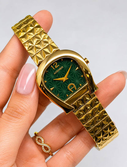 Aigner watch for ladies good quality 
270 dhs✅

Zain59
♥️♥️♥️