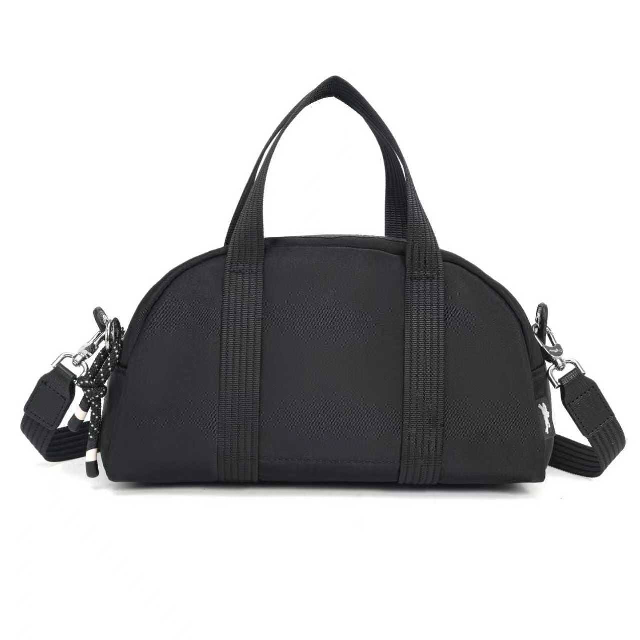 NEW CAME 
LONG CHAMP 
GOOD QUALITY 
60 dhs🇦🇪🇦🇪

Zain40
♥️♥️♥️