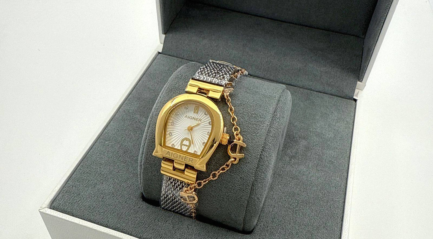 Aigner
75 dhs🪙🌨️

Zain45
♥️♥️♥️