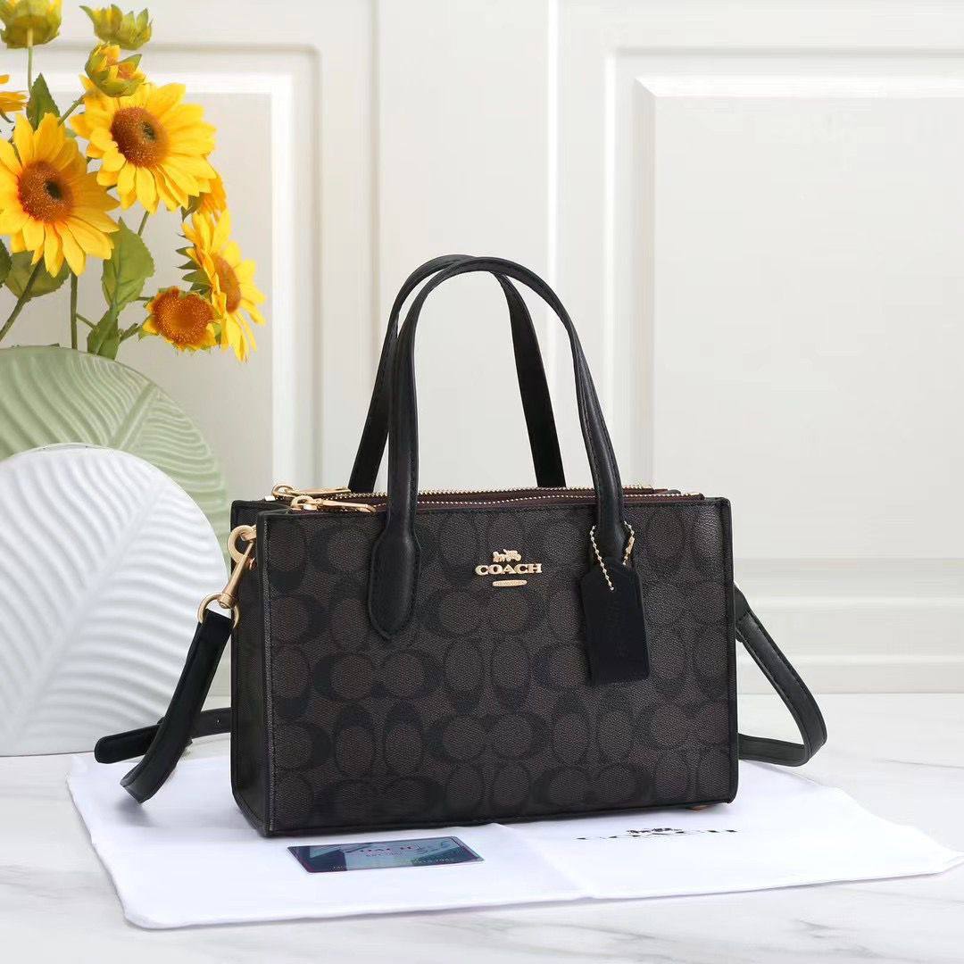 💗 Coach Grace
1️⃣ First quality
Size : 23*14 ~ 25*16.5 cm
80 dhs✅

Zain115
♥️♥️♥️