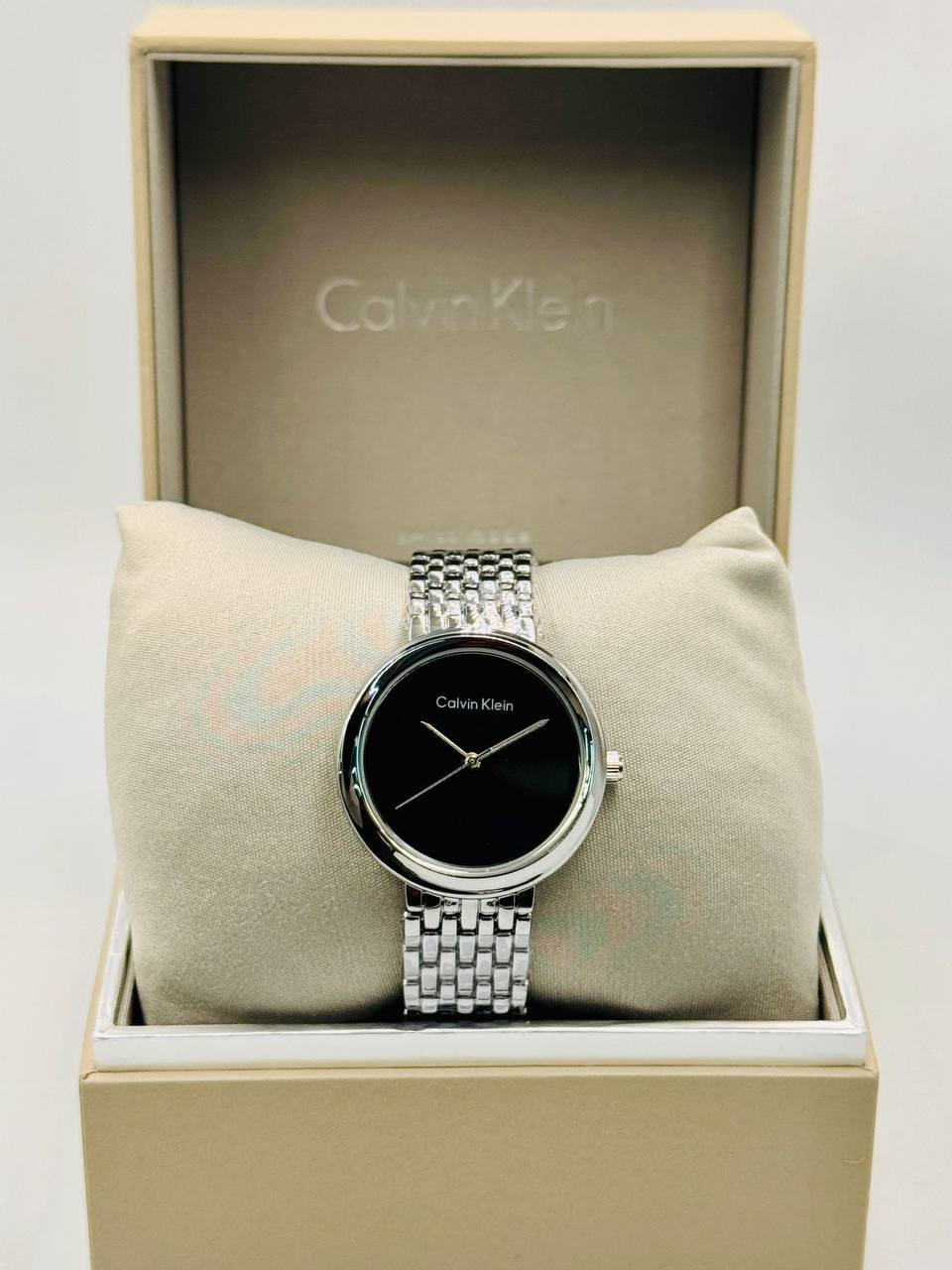 Calvin Klein ladies
*New Arrival*🔥
55 dhs❤️

Zain08
♥️♥️♥️