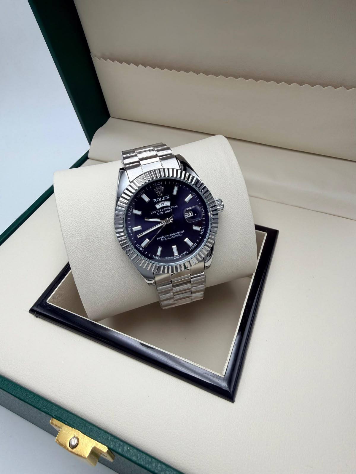 Rolex

60 dhs🇦🇪🇦🇪

Zain45
♥️♥️♥️