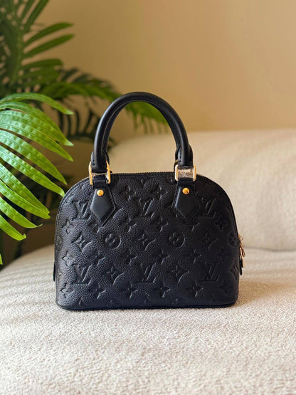 🌿💗*Louis Vuitton*😍🍃
    
            🍂 🩵🤍 🍂
For Price 👇 WhatsApp✅
0568585901 
0507557372
0552275751 Owner Zain 👌

Zain246
♥️♥️♥️