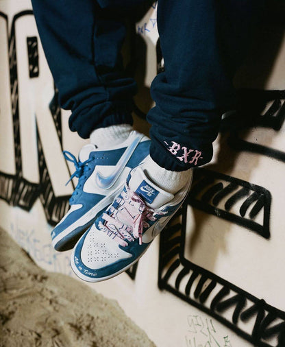 Nike SB Dunk Low "Born x Raised"💙
36-45 AVAILABLE 🤩
240 dhs🌺

Zain242
♥️♥️♥️