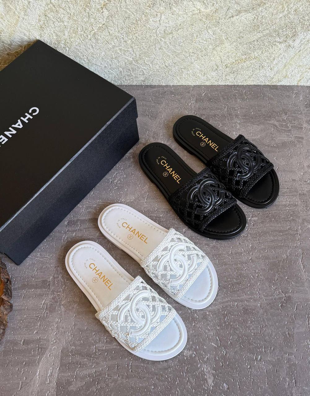 CHANEL 💫😍
SuperMaster Quality 💯
450 dhs✅
Size: 36-41 💥

Zain171
♥️♥️♥️