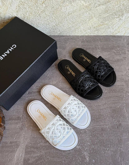 CHANEL 💫😍
SuperMaster Quality 💯
450 dhs✅
Size: 36-41 💥

Zain171
♥️♥️♥️