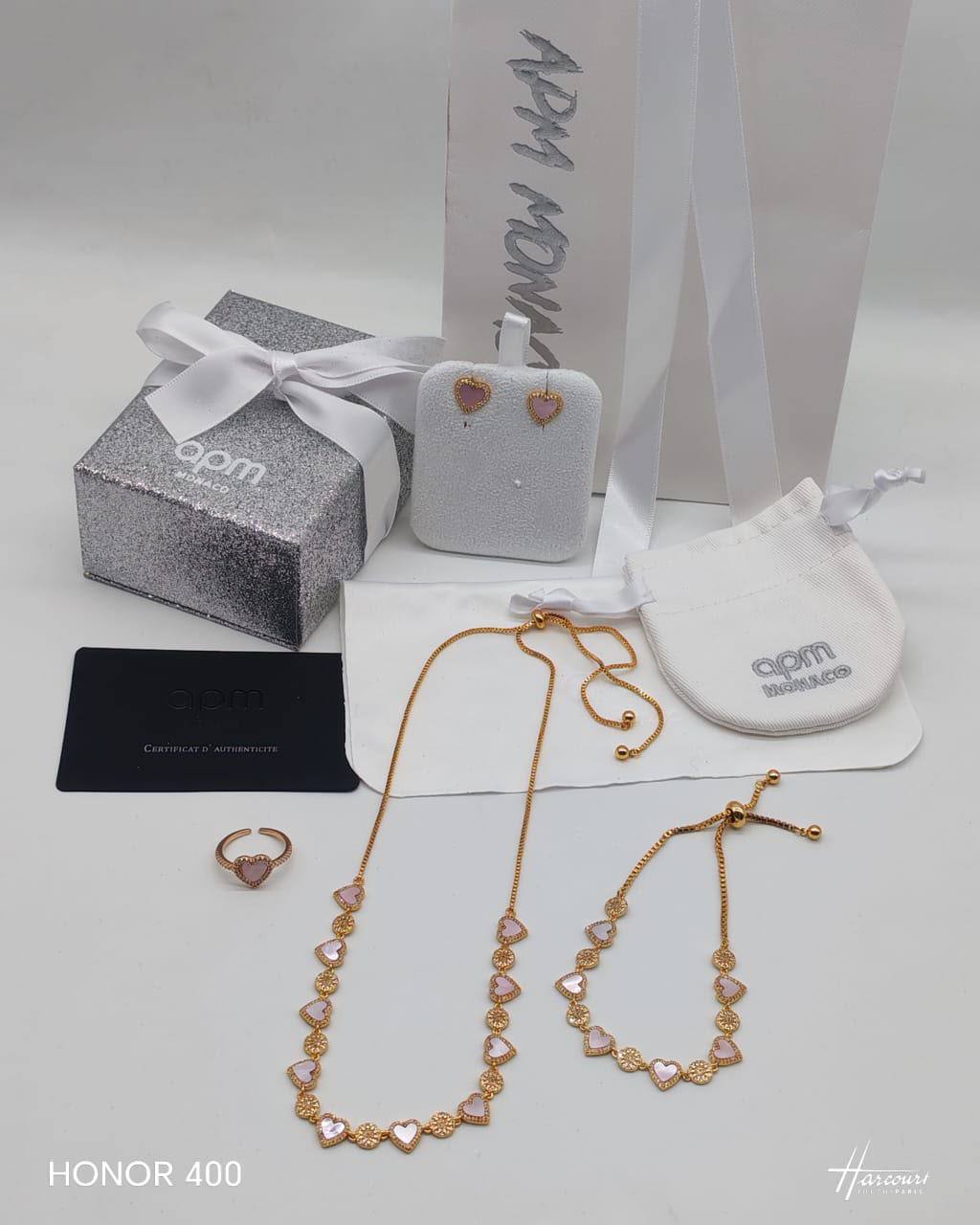 Apm

230 dhs🇦🇪 set apm 

40 dhs🇦🇪
box same in picture

Zain122
♥️♥️♥️