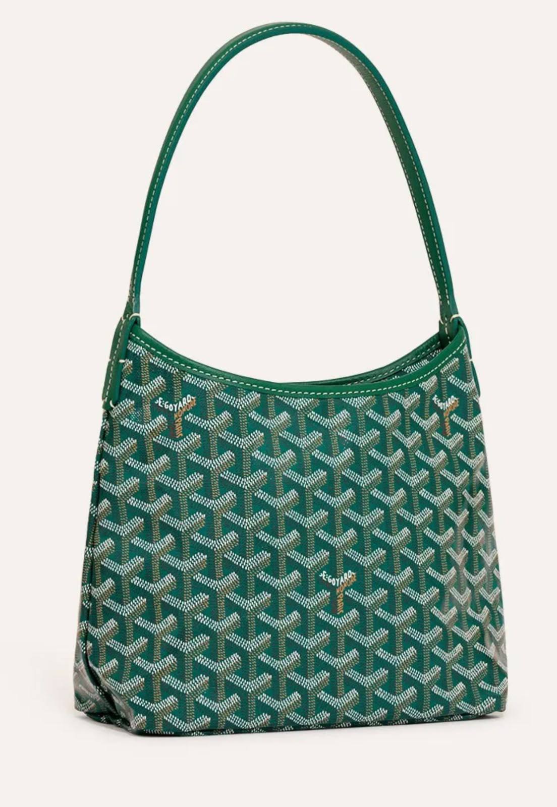GOYARD Hobo
Bohème Mini Bag
Chevron Goyardine Canvas
Size: 21 cm
Without BOX

90 dhs🇦🇪🇦🇪

Zain239
Zain215
♥️♥️♥️