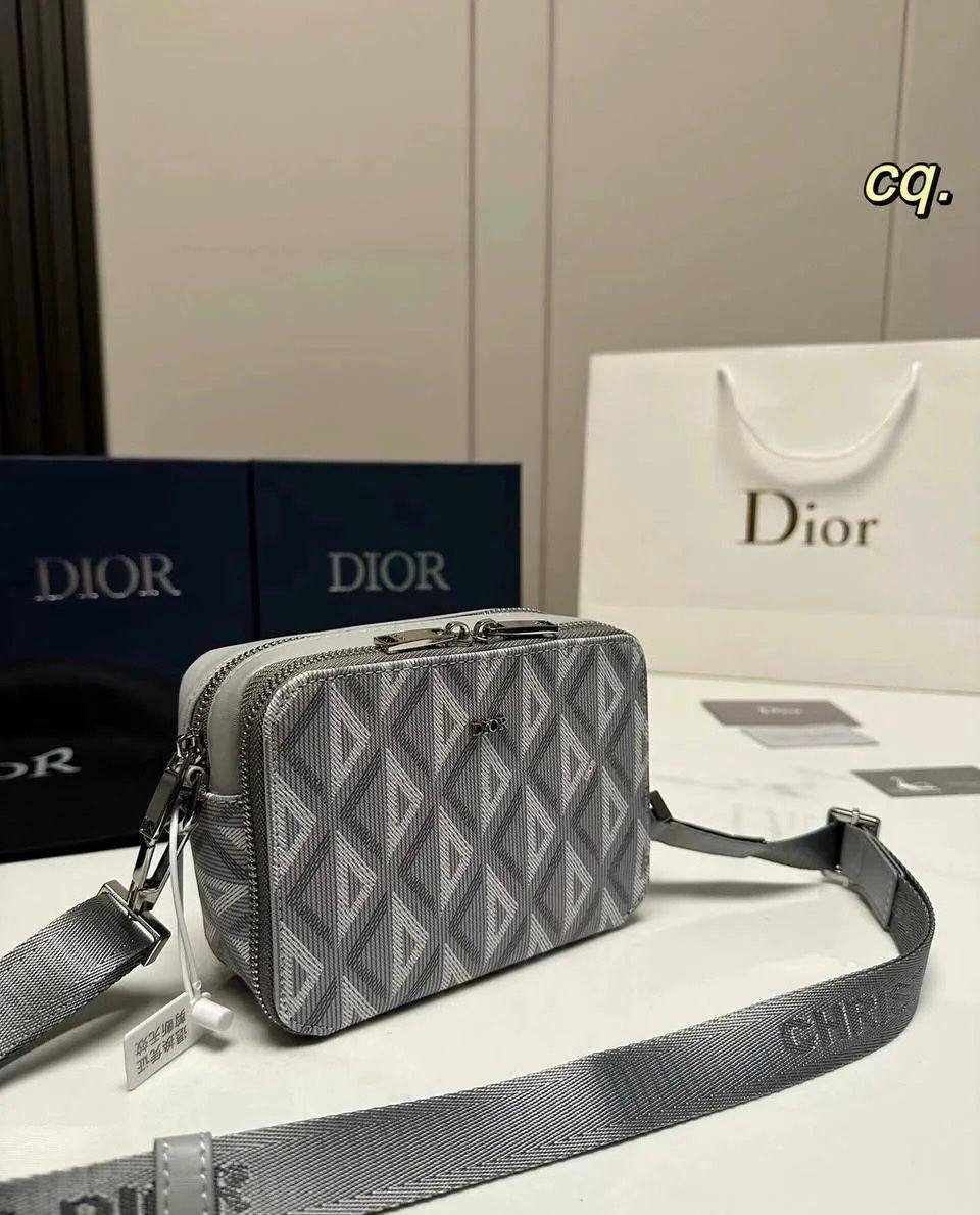 Unisex Bags
super master
230 dhs✅

Zain32
♥️♥️♥️