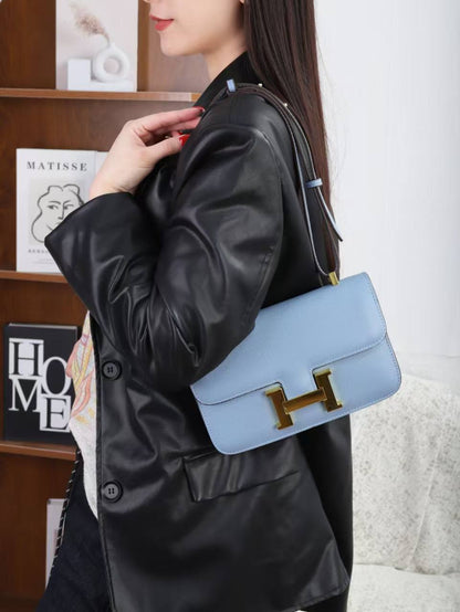 Hermes
90 dhs🪙🌨️
high quality 
With box   
🎁🎁🎁

24cm

Zain26
♥️♥️♥️