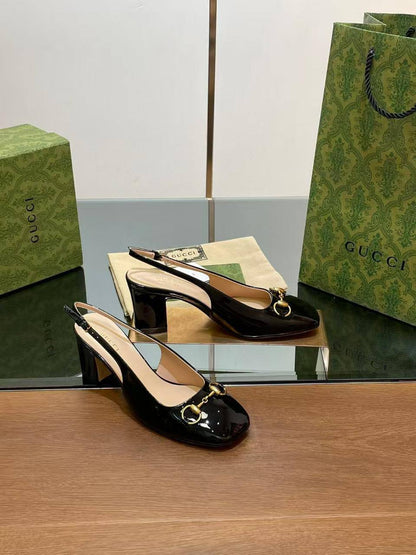 Gucci - Valentino - Aquazzura
Size 36-41 
120 dhs✅

Zain132
♥️♥️♥️