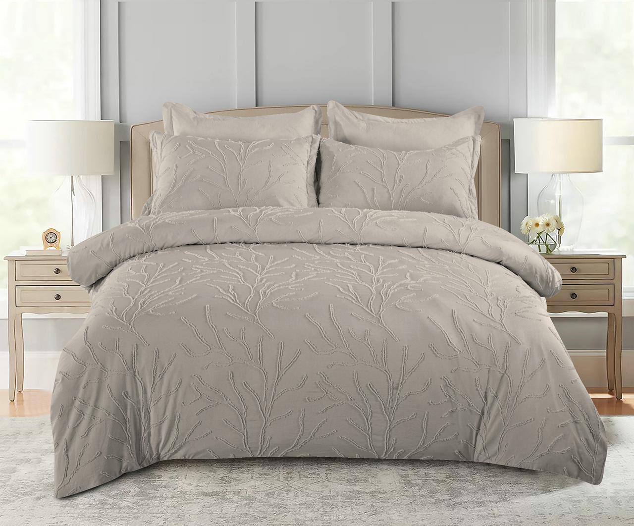 New collection 💥💥💥
Normal 
Embroidered 
Comfort set 
King size comfort 6pcs set 
140 dhs🪙🌨️

Zain99
♥️♥️♥️