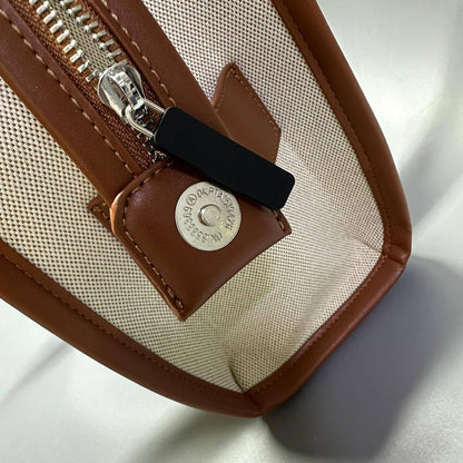 MARC JACOBS
 THE TOTE BAG
GOOD QUALITY 
115 dhs✅

Zain295
♥️♥️♥️