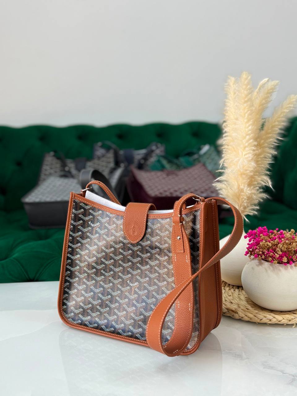Goyard  ✨💥
Available original box 📦 
With full packing 🎀🎀
Super high quality 💥💥
For Price 👇 WhatsApp✅
0568585901 
0507557372
0552275751 Owner Zain 👌

Zain283
♥️♥️♥️