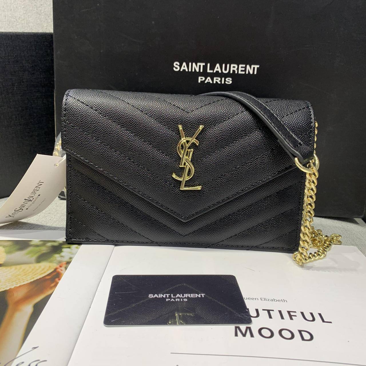 YSL
Best quality 

with box’s
🎁🎁🎁

90 dhs🪙🌺
size 19cm

Zain158
♥️♥️♥️