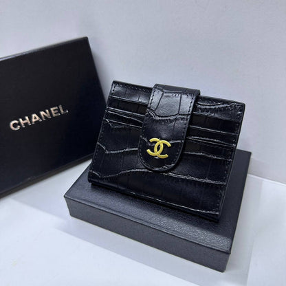 Wallet & Cardholder
 copy one 
with box 
🎁🎁🎁

55 dhs✅
leather 

Zain39
♥️♥️♥️
