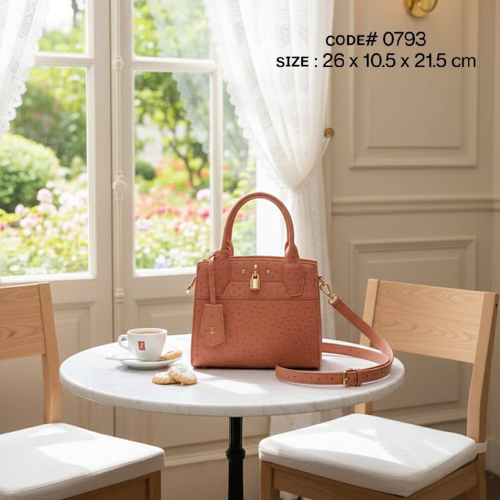 LV
ᴄɪᴛʏ sᴛᴇᴀᴍᴇʀ PM
ᴏsᴛʀɪᴄʜ ʟᴇᴀᴛʜᴇʀ ᴍᴀᴛᴇʀɪᴀʟ
ɢᴏʟᴅ ʜᴀʀᴅᴡᴀʀᴇ
ᴡɪᴛʜ ʟᴏɴɢ ʙᴇʟᴛ sᴛʀᴀᴘ
ᴀɴᴅ ᴛᴡɪʟʟʏ 🎗️🎗️🎗️
sɪᴢᴇ : 26 cm

75 dhs🪙🌨️

Zain31
♥️♥️♥️