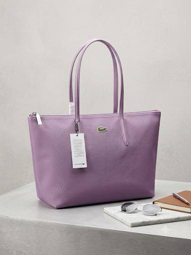 LACOSTE BAG
GOOD QUALITY
50 dhs✅

Zain40
♥️♥️♥️