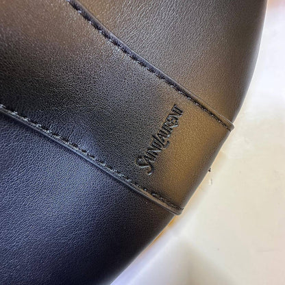 YSL 
HIGH QUALITY 
100 dhs🇦🇪🇦🇪

Zain295
♥️♥️♥️
