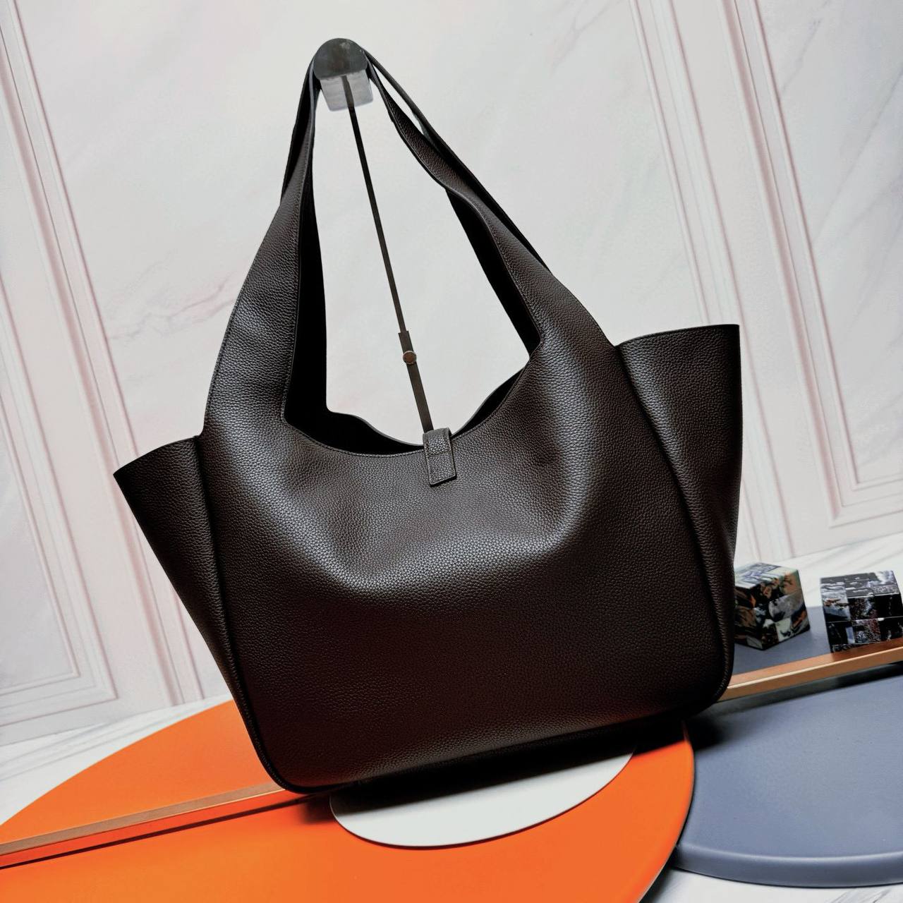 YSL 
MASTER COPY 
340 dhs🪙
leather 

Zain39
♥️♥️♥️