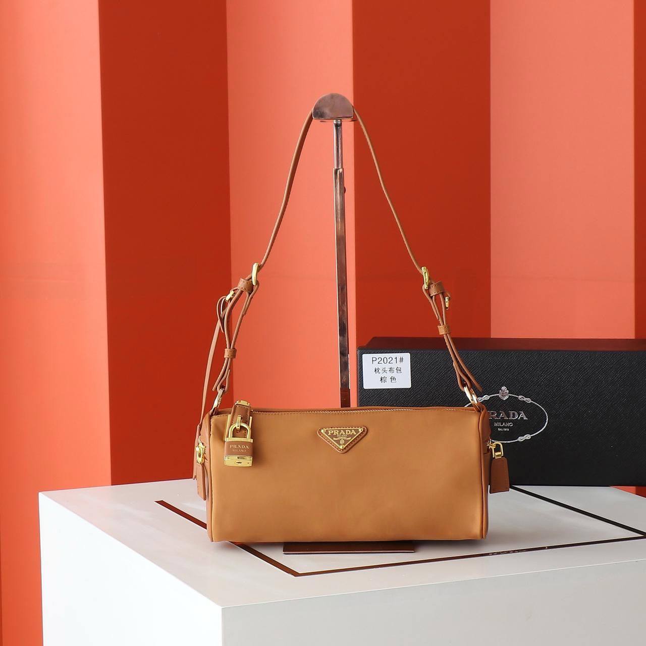 Master Bags
For Price 👇 WTSP Text Zain 0568585901

Zain192
♥️♥️♥️