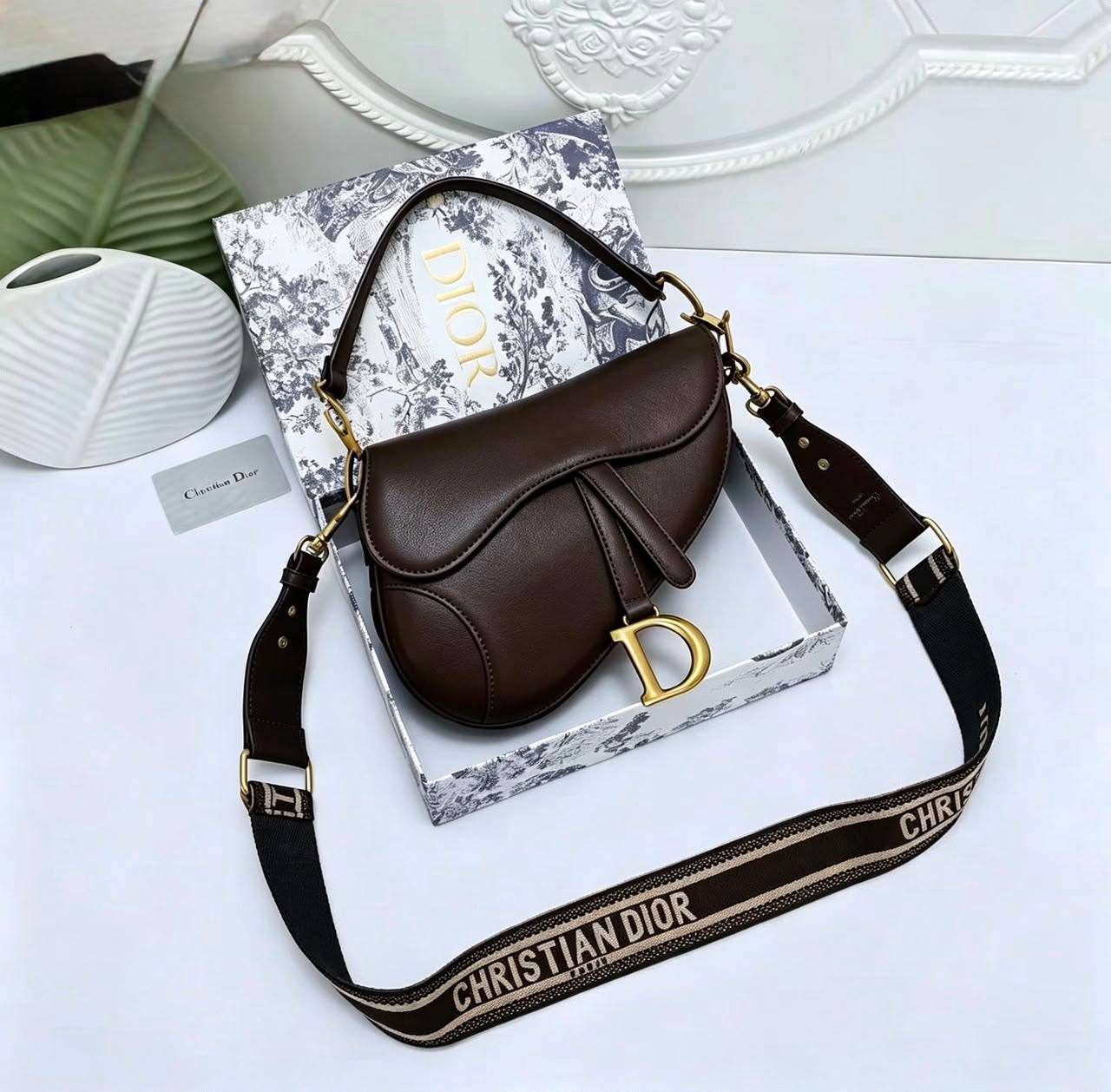 Dior
120 dhs🇦🇪🇦🇪
High-quality with box

Zain35
♥️♥️♥️