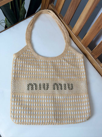MIU MIU
Super Master Quality ⚡️
Original Packing 🎁
Size 35CM📏
For Price 👇 WhatsApp✅
0568585901 
0507557372
0552275751 Owner Zain 👌

Zain321
♥️♥️♥️
